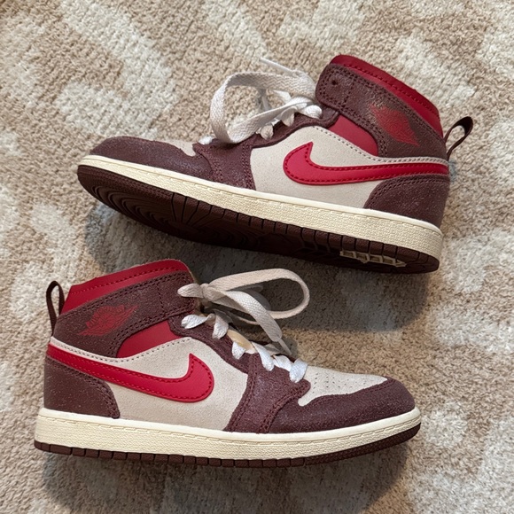 Nike Other - Nike Kids Sneakers in Red and Brown